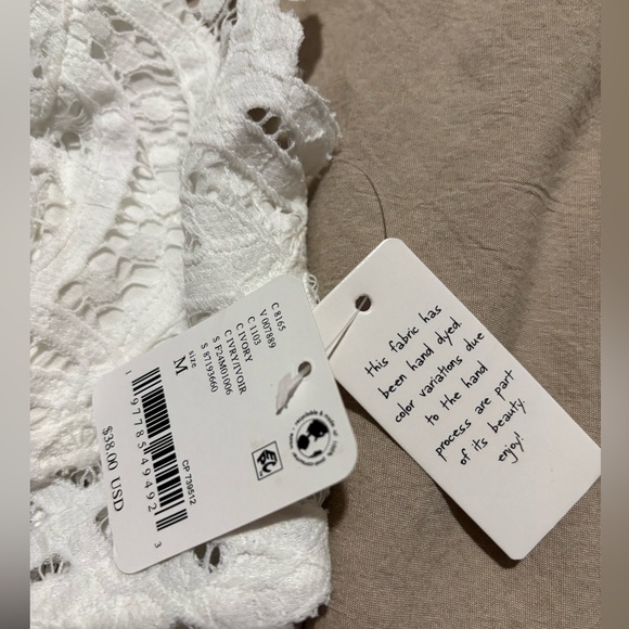 NWT  FREE PEOPLE Adella Lace Halter Bralette - Picture 3 of 4